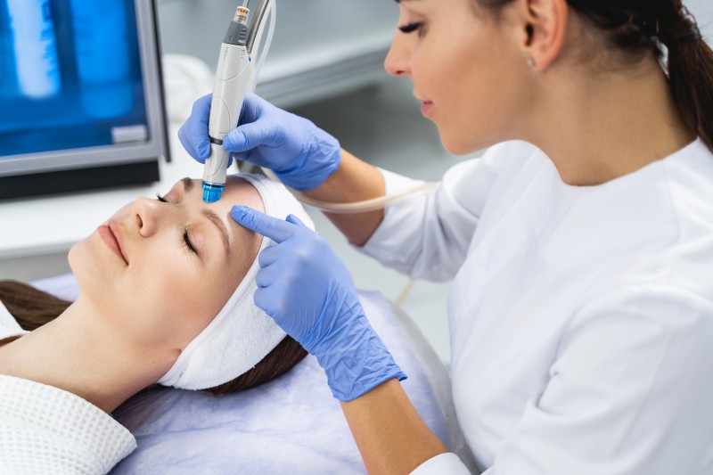 Deine Karriere in der Beauty- und Wellness-Branche